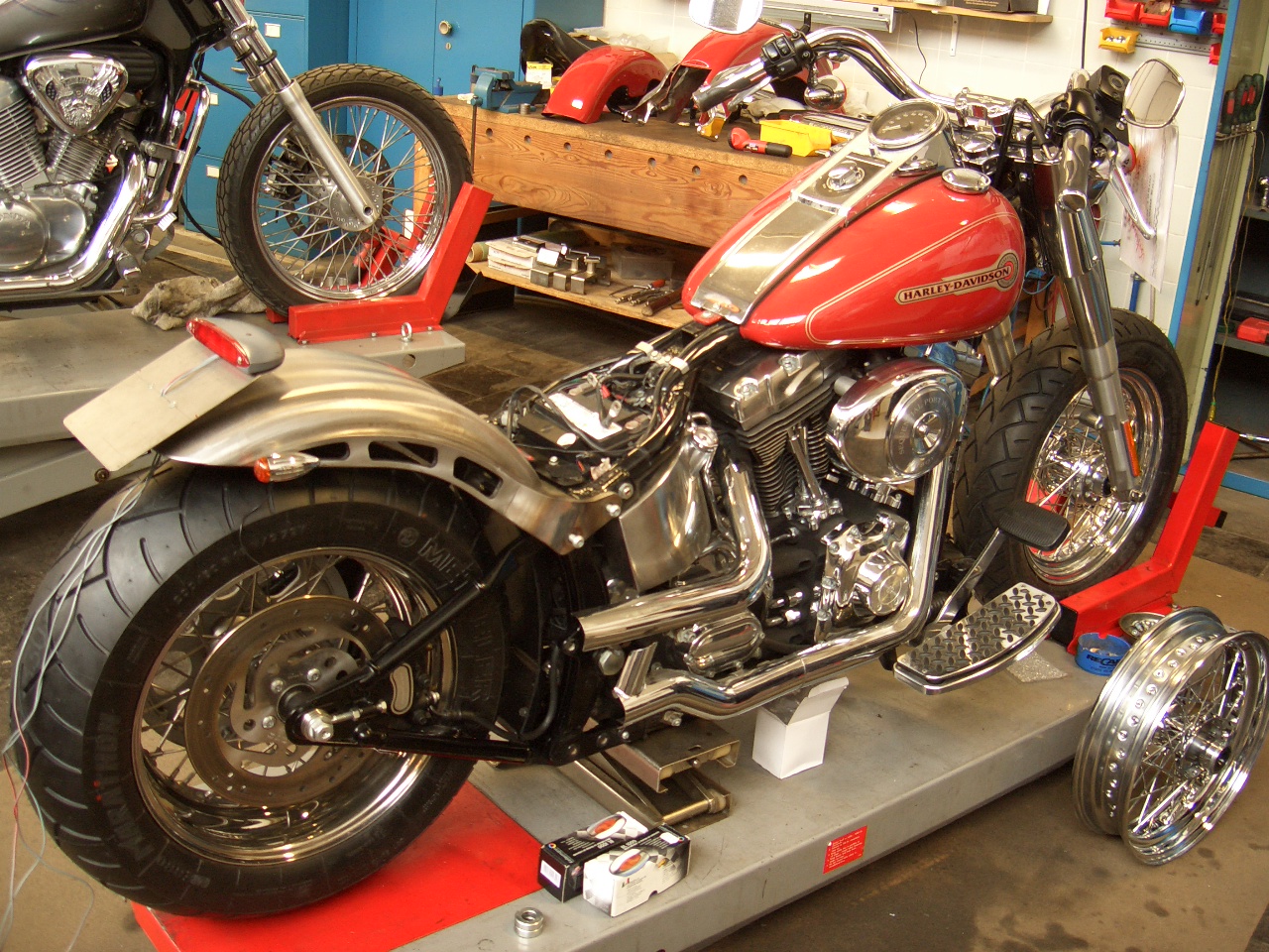 Tribune Softail 79