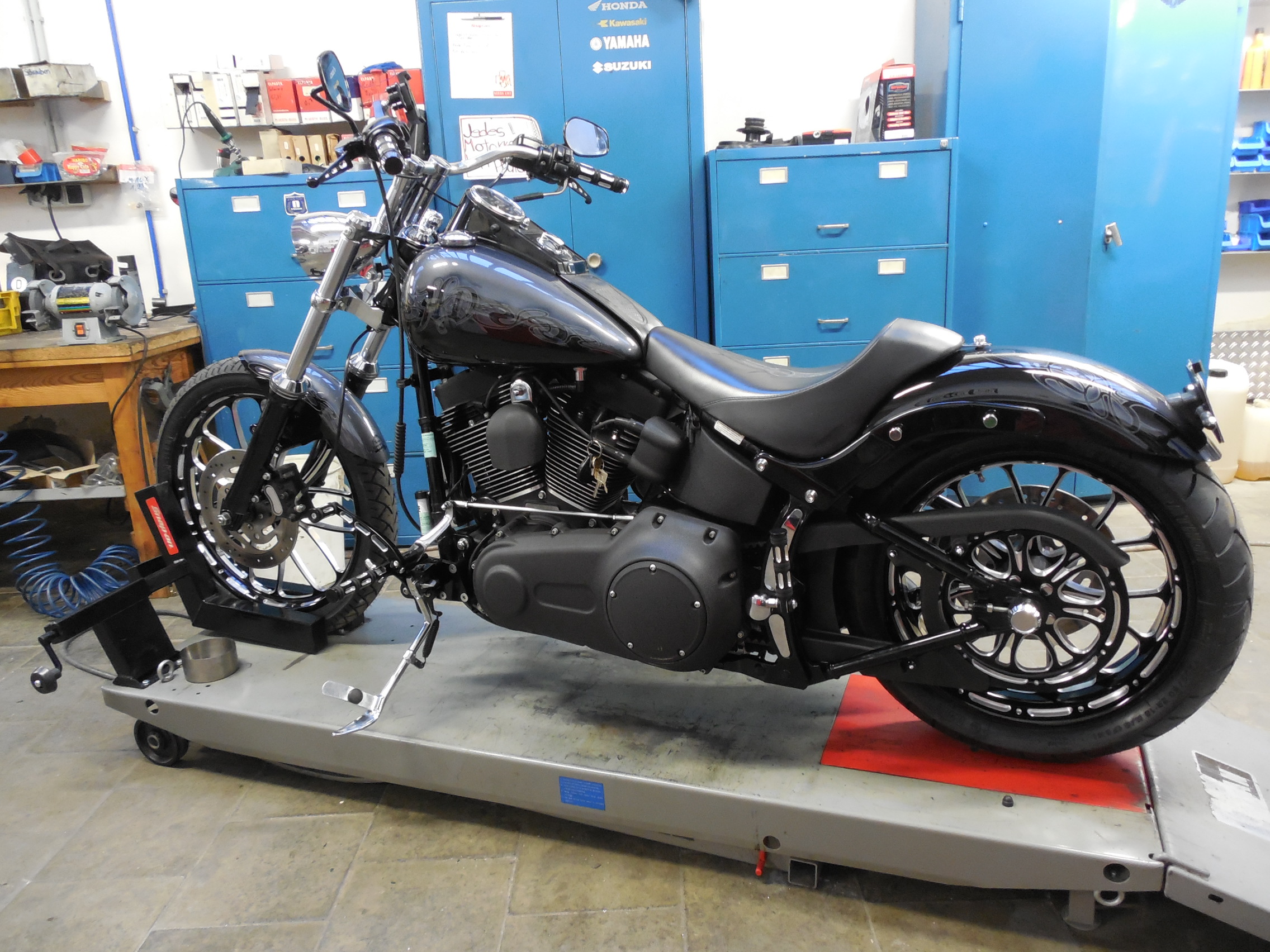 Tribune Softail 96