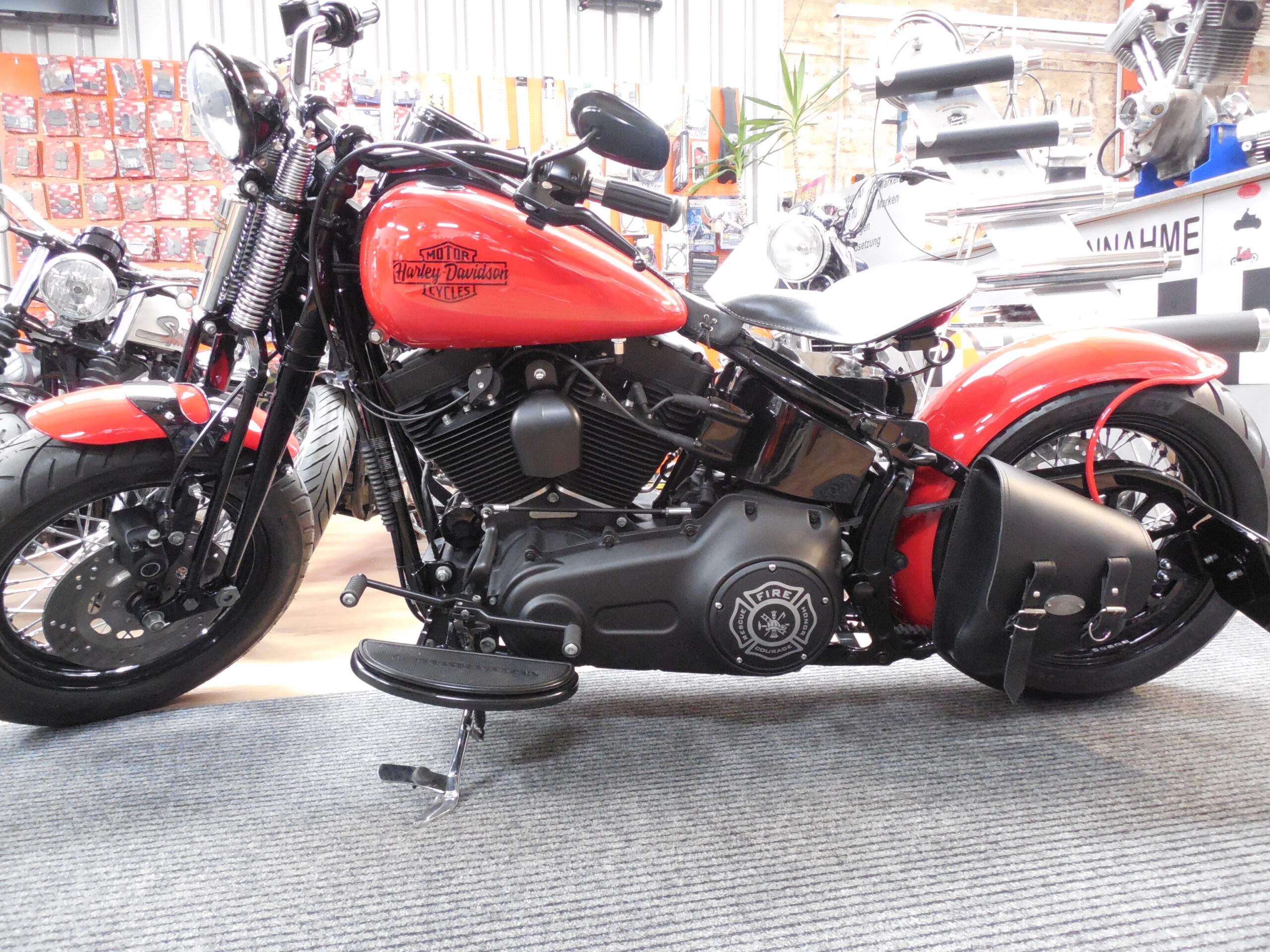 Tribune Softail 75