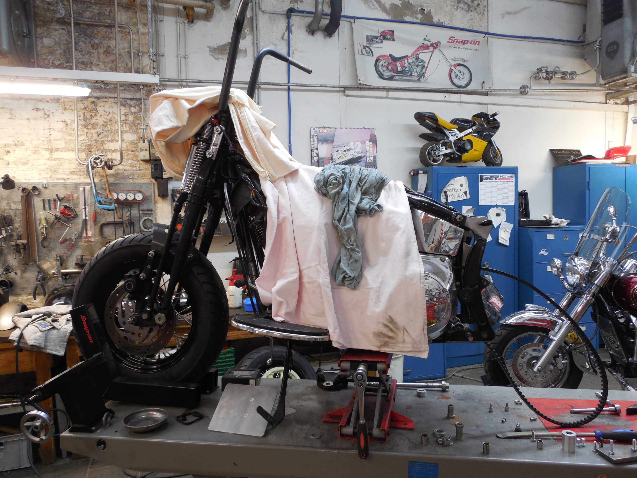 Tribune Softail 137