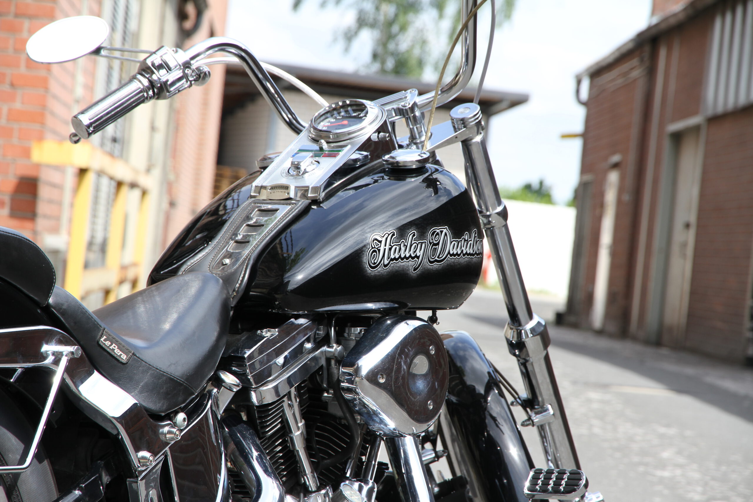 Tribune Softail 73