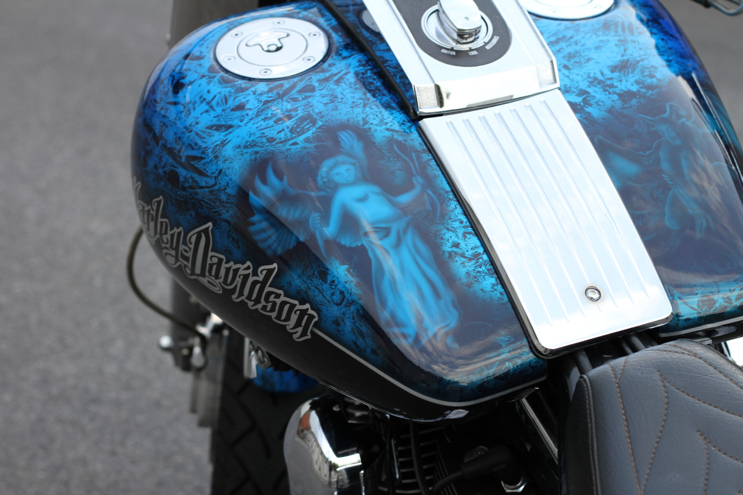 Tribune Softail 108