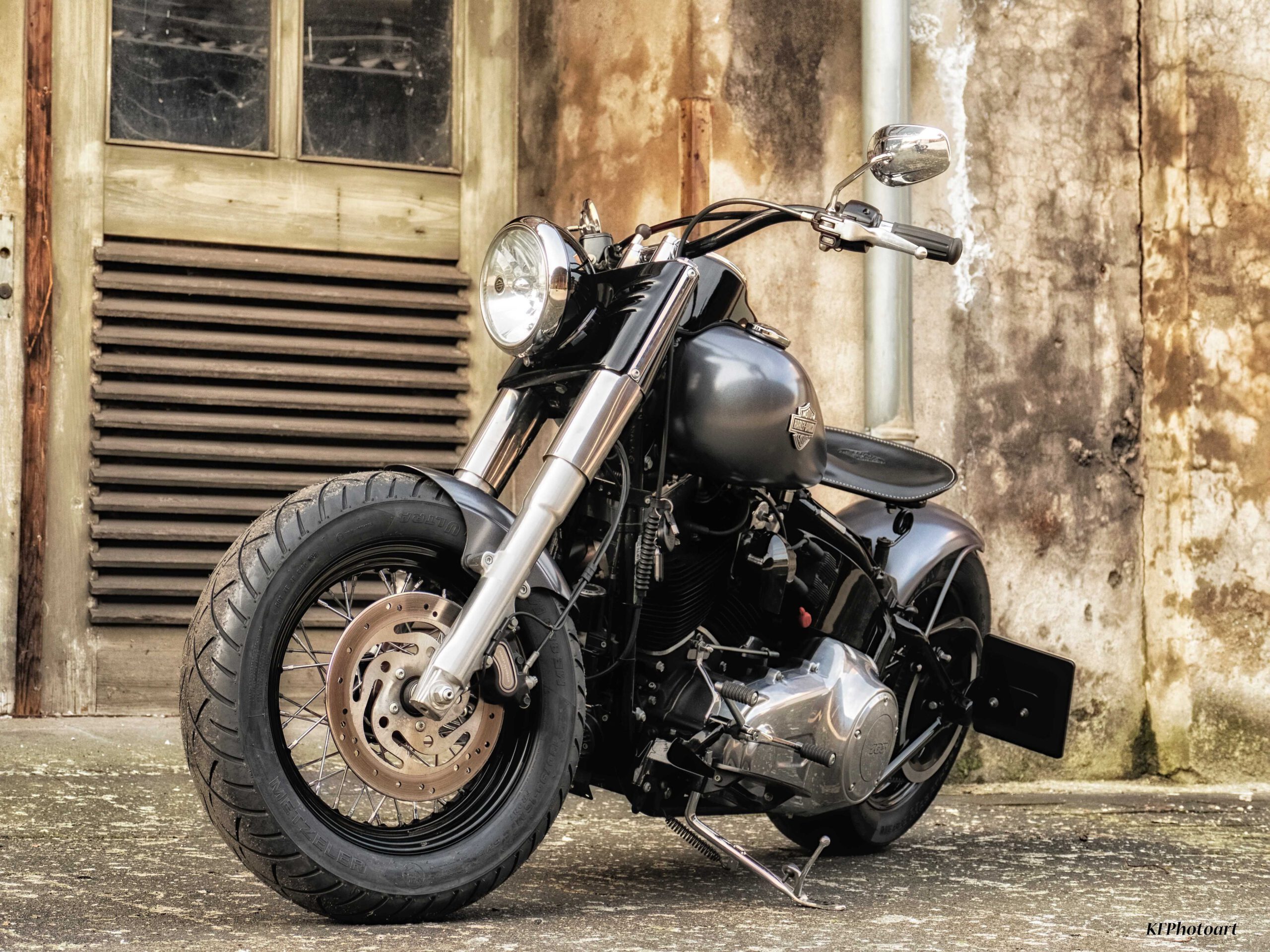 Tribune Softail 125