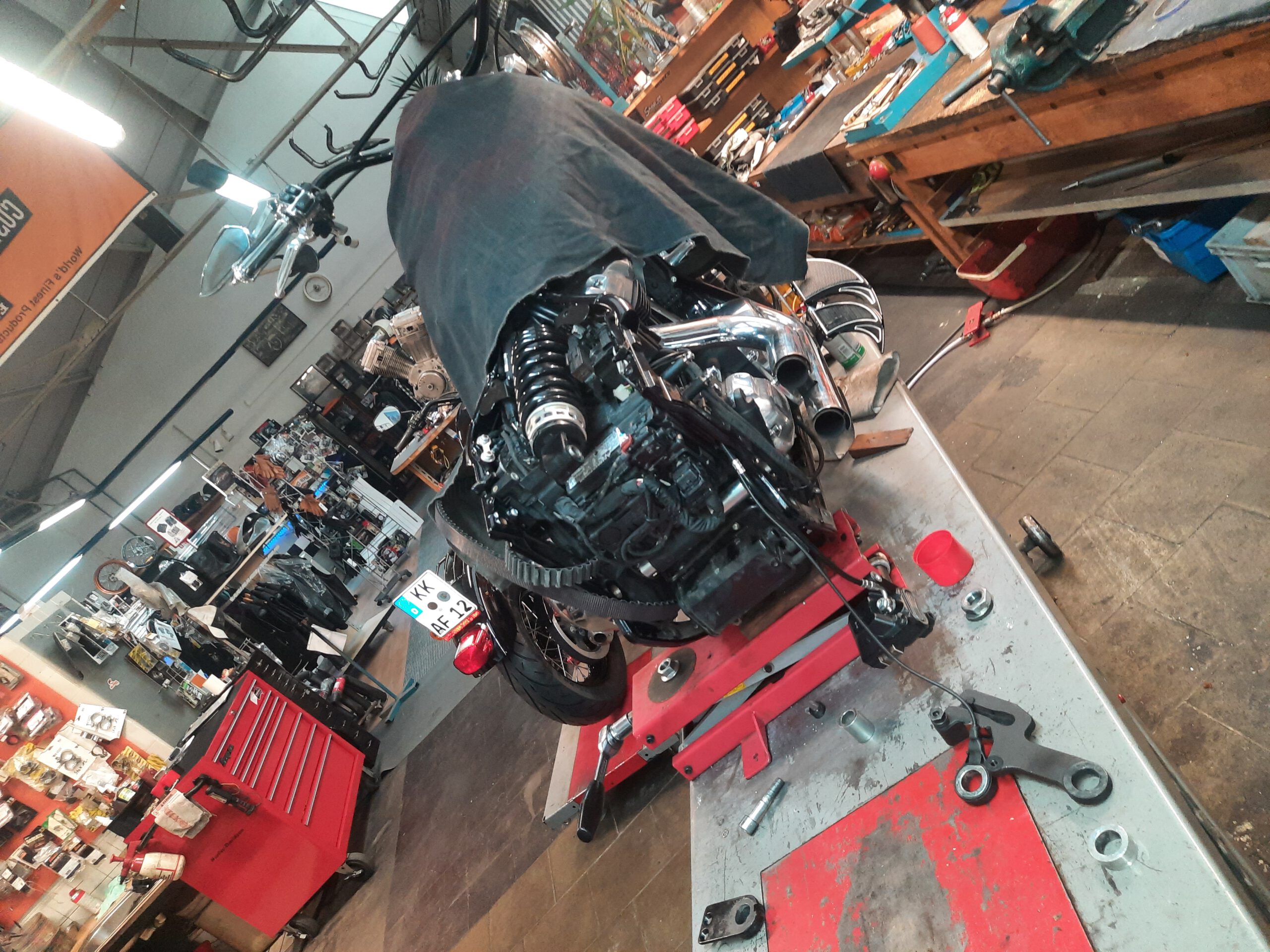 Tribune Softail 122