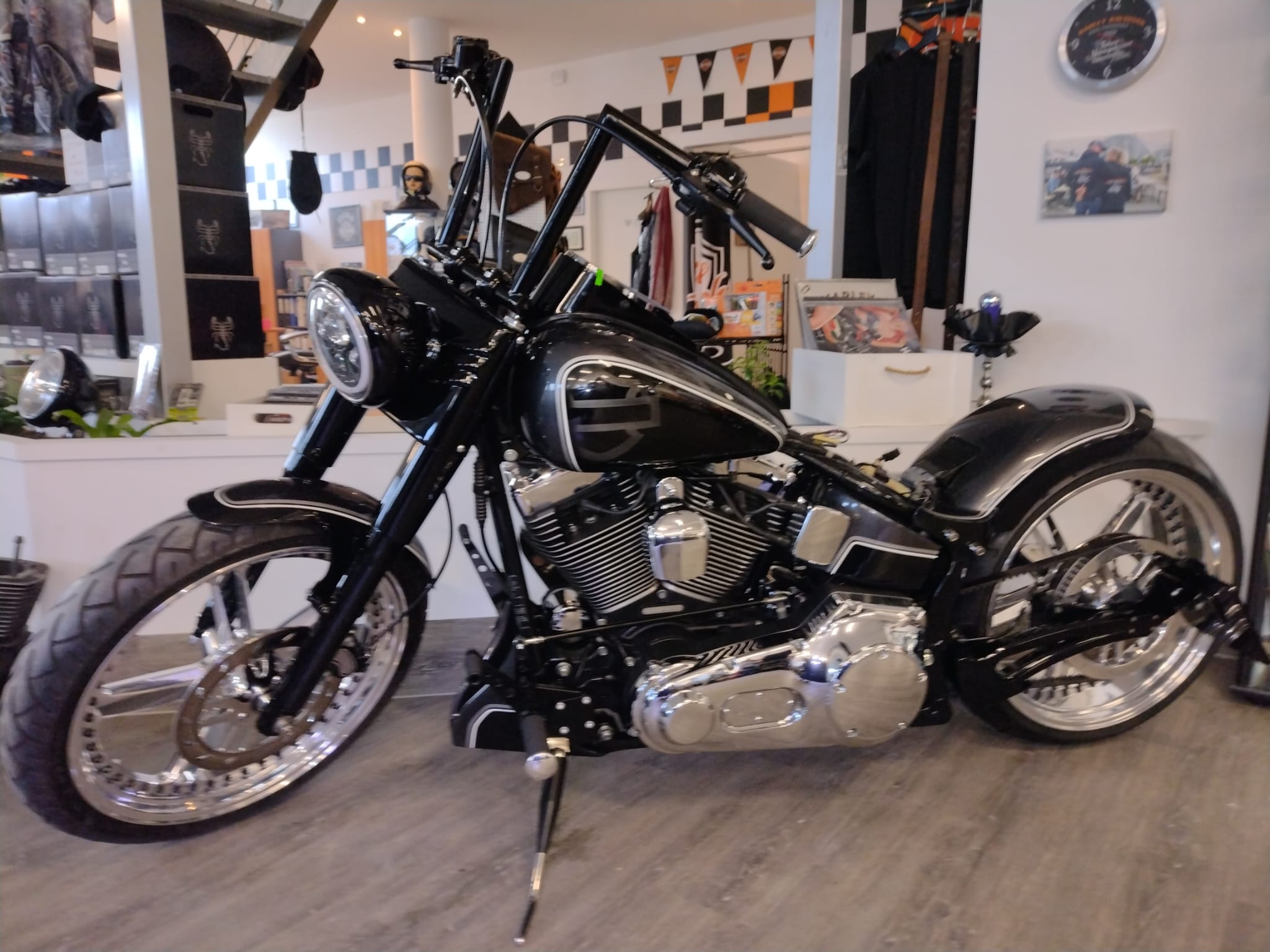 Tribune Softail 57