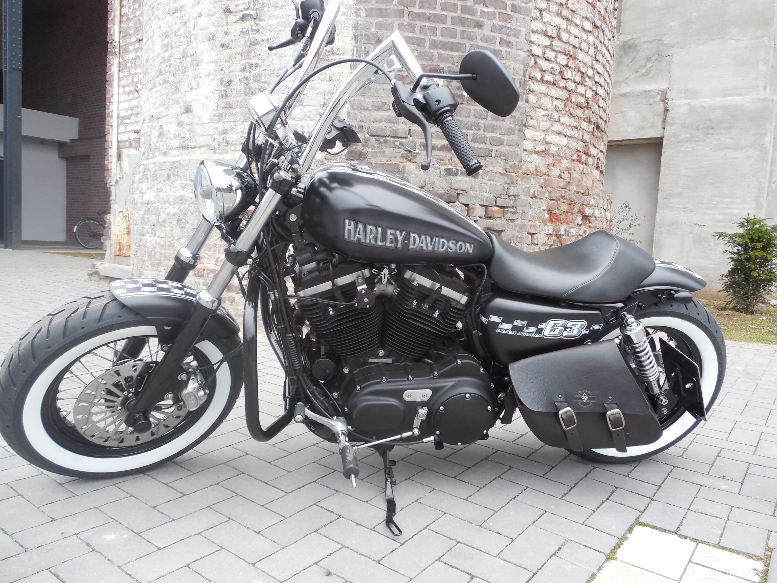 Tribune Sportster 8
